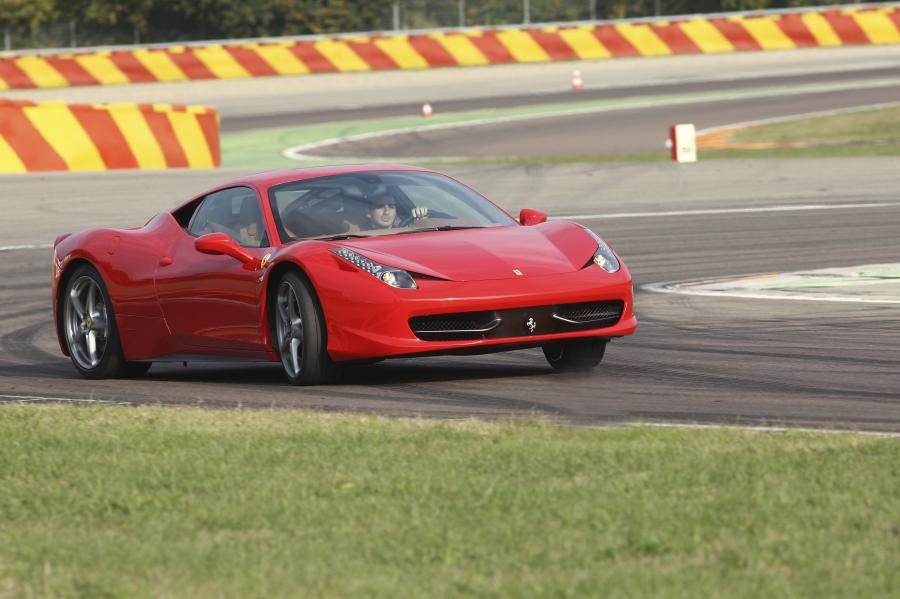  Ferrari 458 Italia 2009 года  (фото 82 из 162)